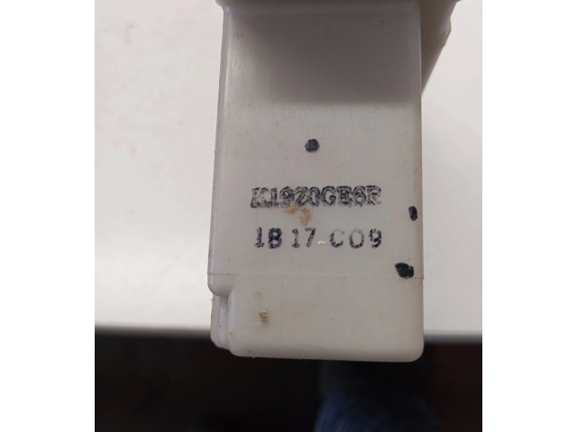 Блок управления климат-контролем 1817C09 Mazda 626