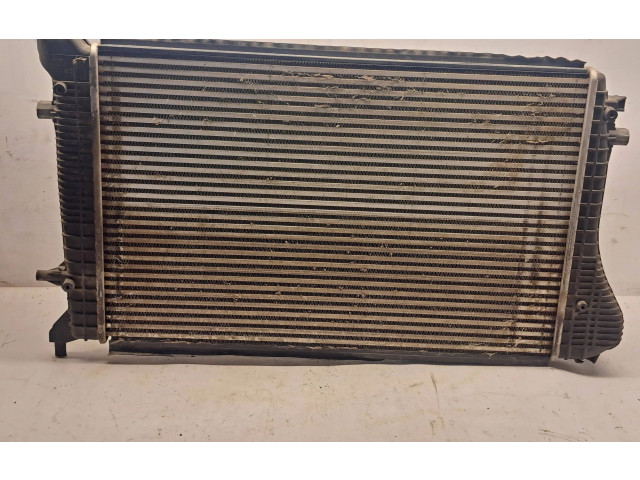 Интеркулер  1K0145803H   Volkswagen Caddy 