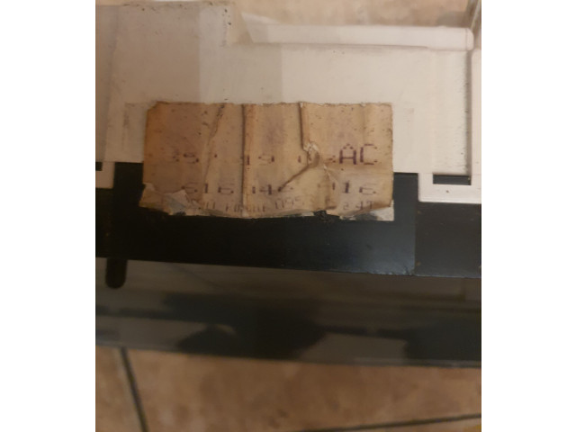 Панель приборов 357919033AC, 6160462016   Volkswagen PASSAT B3       