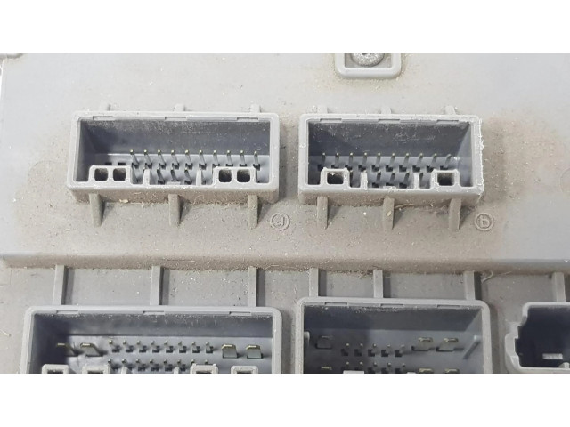 Блок предохранителей TL0G112, 38200TL0G11 Honda Accord