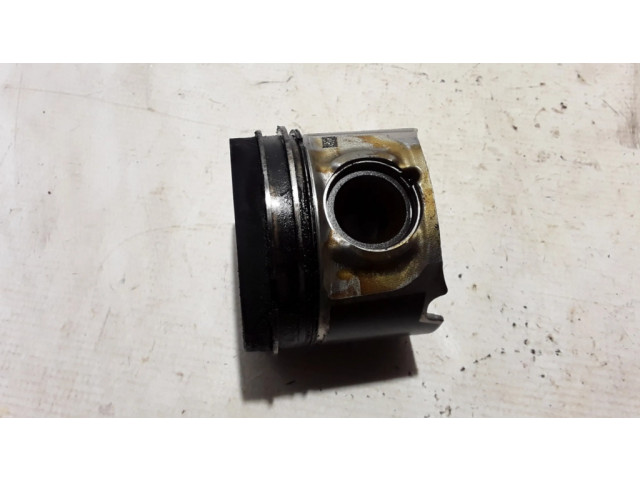 Píst 7805329 BMW 5 GT F07 pro naftový motor 3.0 N57 D30 A