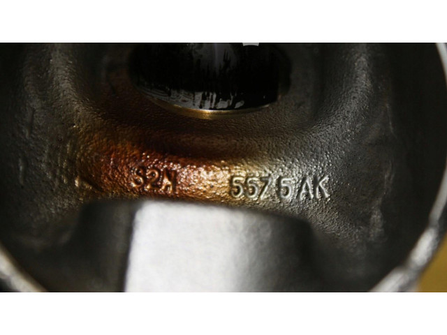  Поршень с шатуном    Renault Clio III  