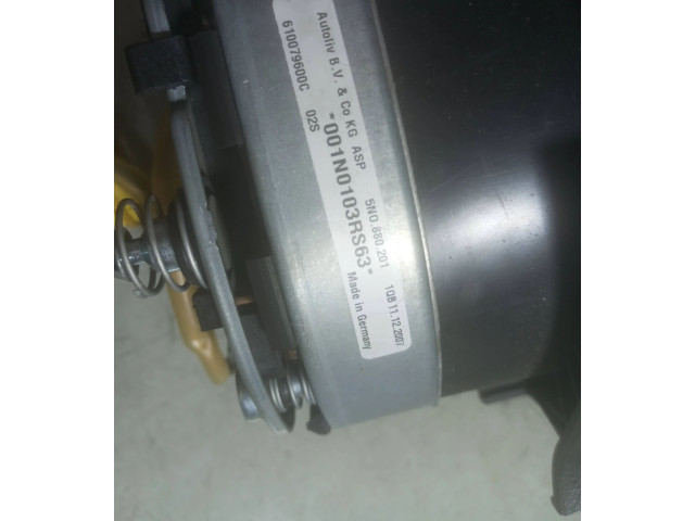 Подушка безопасности водителя 5N0880201   Volkswagen Touran I