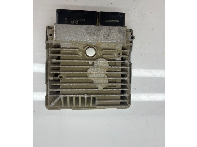 Řídící jednotka 03L906023PE, 5WP42939AA Volkswagen Caddy 2013