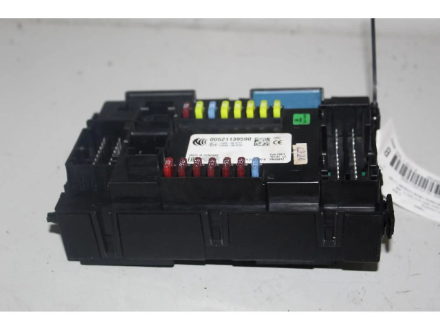 Блок предохранителей    Jeep Renegade    