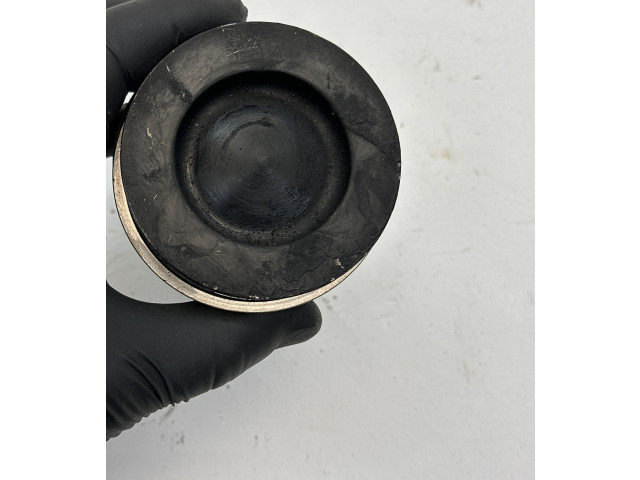 Píst 20R2, 10AC2F   Volkswagen Caddy    CAY 