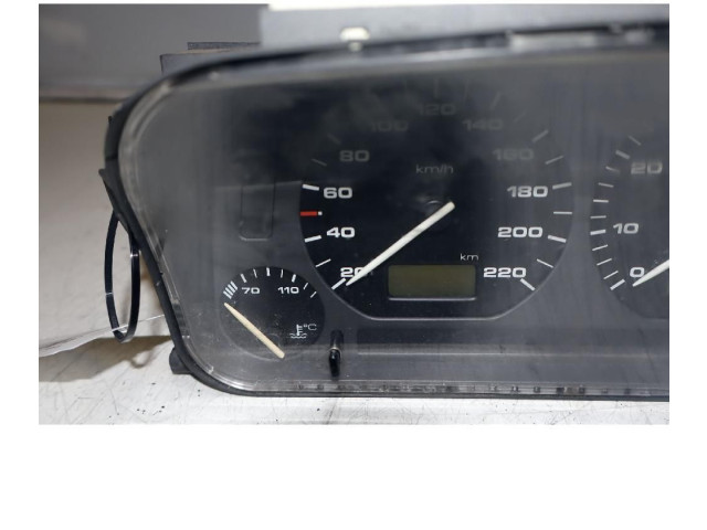 Панель приборов 1H0919861G   Volkswagen Golf III       