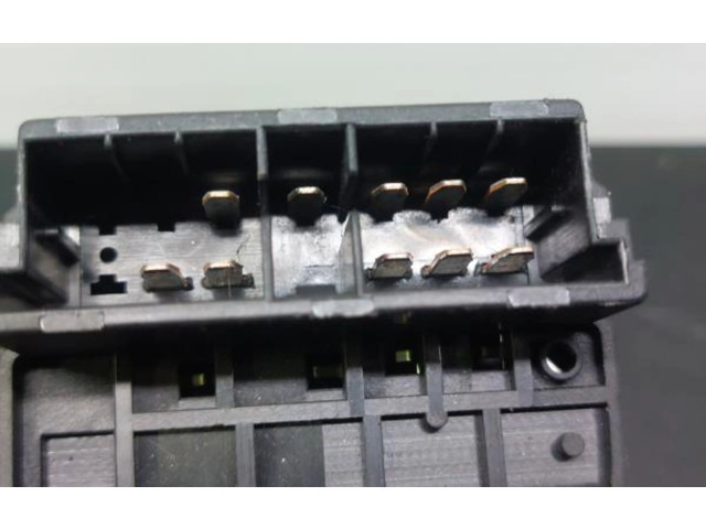 Включатель скорости стеклоочистителей 7700803541   Renault Clio I