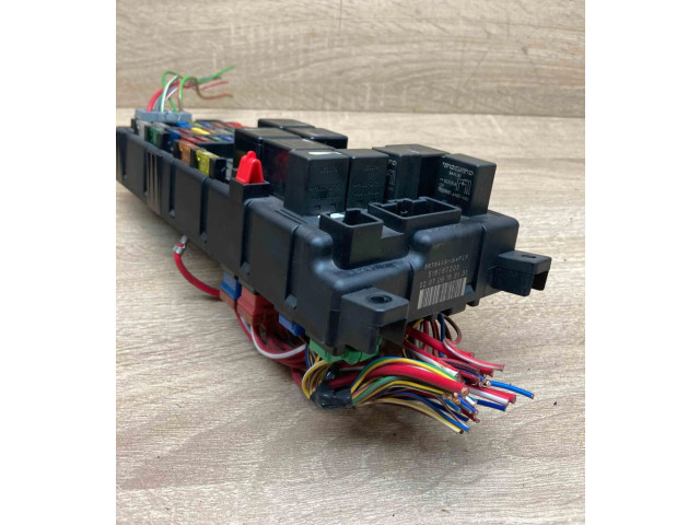 Блок предохранителей 8678449   Volvo XC90    