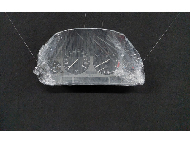 Přístrojová deska BMW 7 E38 2001 62118352207, 62118352029