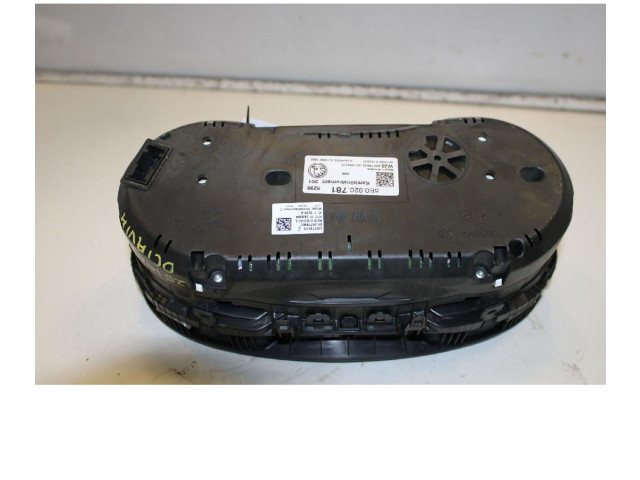 Панель приборов 5E0920781 Skoda Octavia Mk3 (5E)