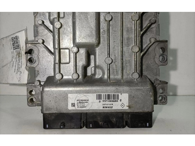 Блок управления двигателя 237103585R   Dacia Duster