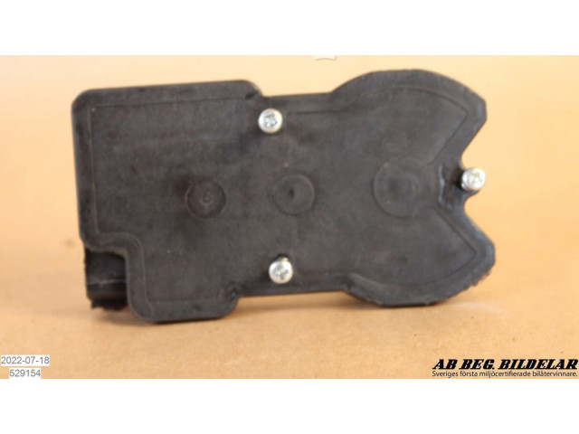 Zámek zadních dveří 1800A000 Hyundai Coupe 2002