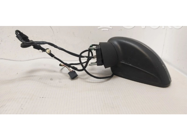Зеркало (механическое)       Audi A1  2010 - 2018 года   