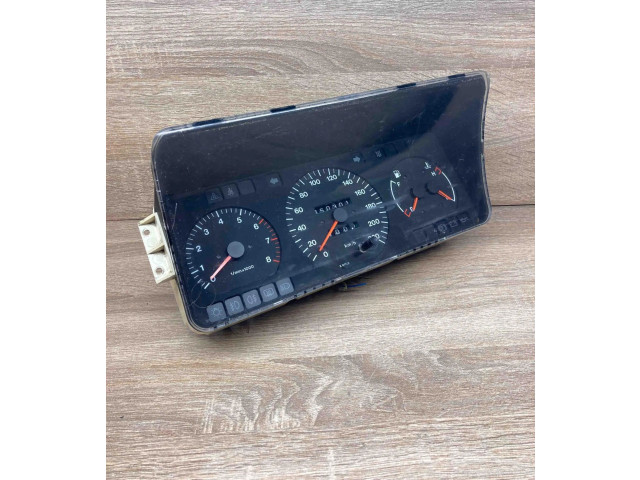 Přístrojová deska Volvo 460 1990 466857