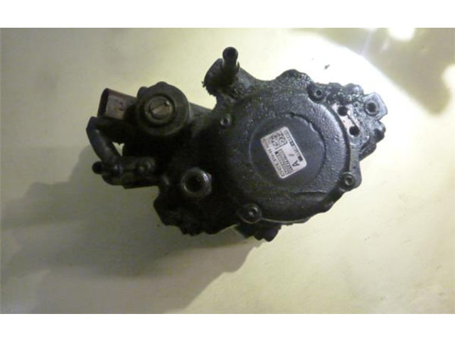 Vstřikovací čerpadlo 331004X400 KIA Carnival