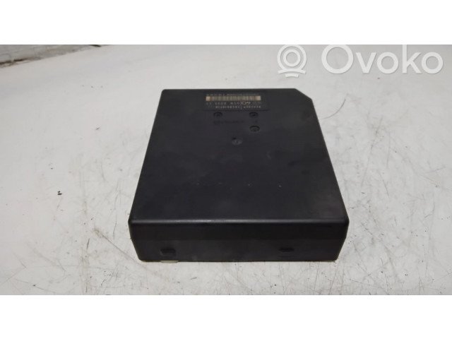 Pojistková skříňka 284B61871R Renault Megane III 2010