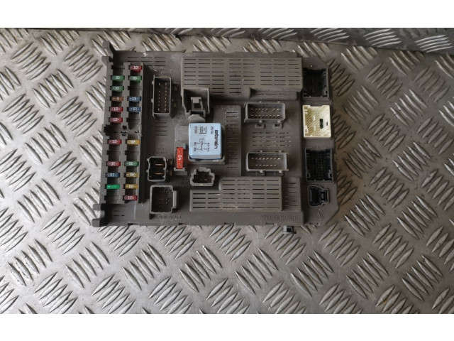 Блок предохранителей 9649477480 Fiat Ulysse