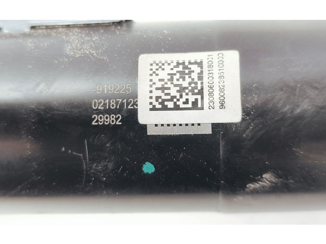 Рулевая рейка 32400092, 6608042854 Volvo XC40 - года