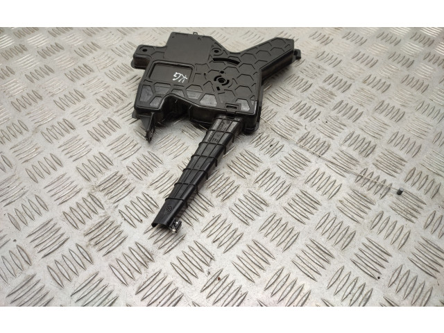 Zámek zadních dveří 7LA827469A   Volkswagen Transporter - Caravelle T6 2020