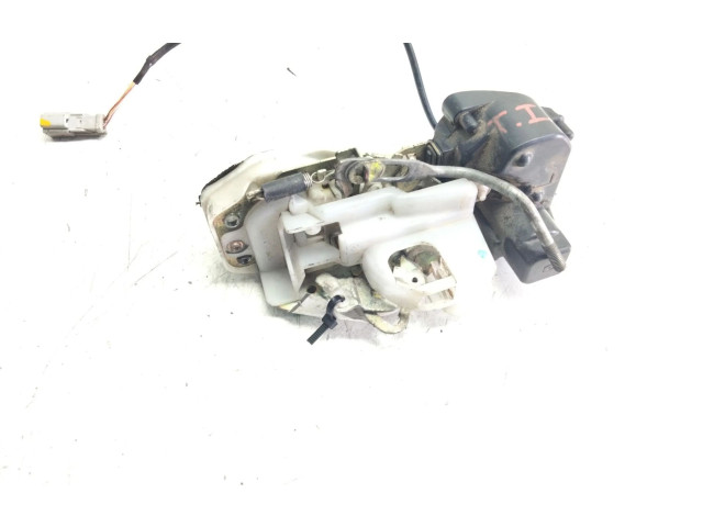 Замок багажника     Honda CR-V 1995 - 2001 года