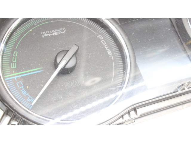 Панель приборов 8100C456 Mitsubishi Outlander