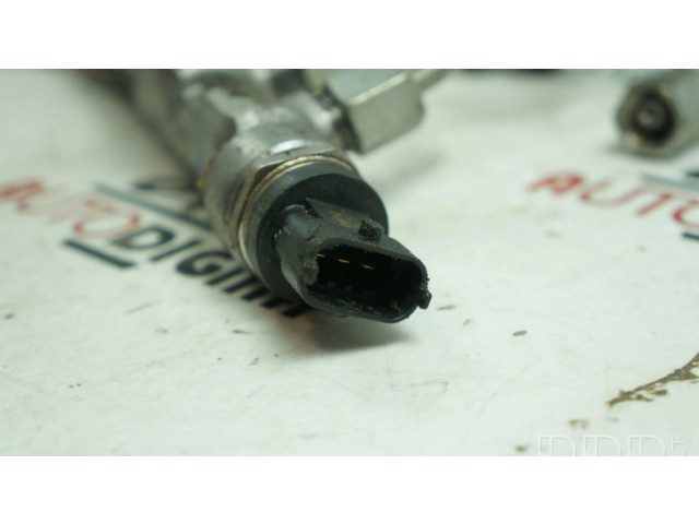 Vstřikovací lišta 2381033030 Subaru Trezia pro naftový motor 1.4