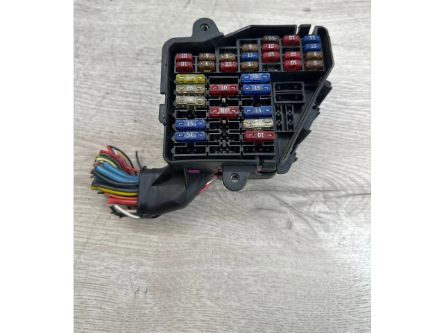   Pojistková skříňka    Volkswagen New Beetle 1999