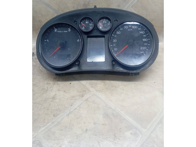 Панель приборов 8Z0920900 Audi A2