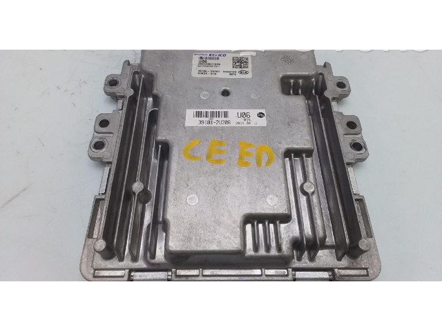 Блок управления двигателя 391012u206   KIA Ceed