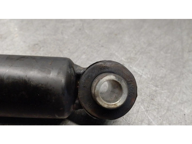 Задний амортизатор с пружиной