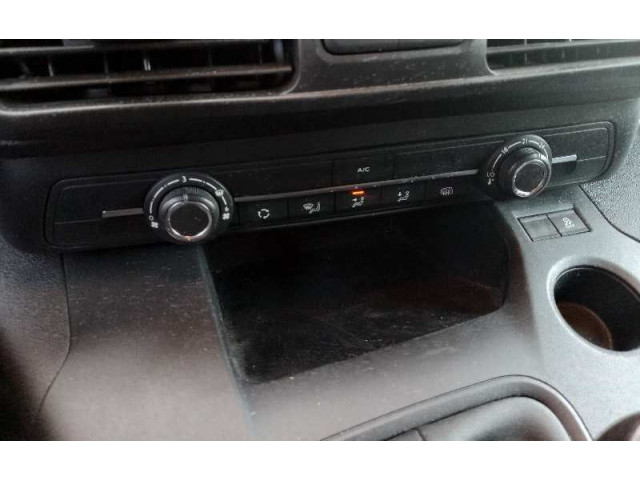 Блок управления климат-контролем    Opel Combo E
