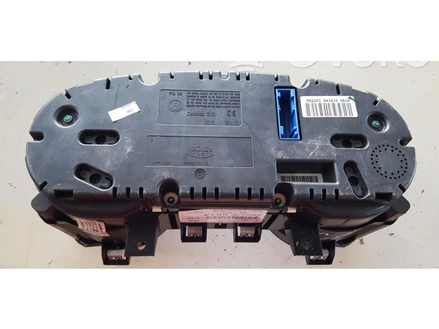 Панель приборов Volkswagen Golf VI