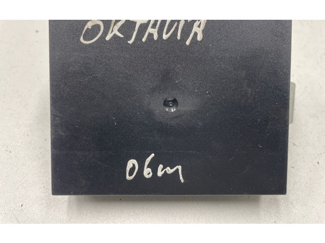 Блок комфорта 1K0959433BT, 00020000   Skoda Octavia Mk2 (1Z)   