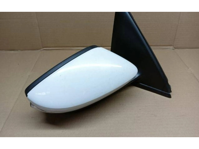 Зеркало электрическое Skoda Fabia Mk3 (NJ) 2015 - 2021 года