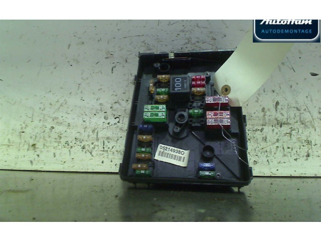 Блок предохранителей  1K0937125A, 1K0937125A   Volkswagen Golf Plus    