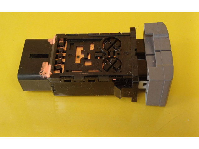 Переключатель дворников 93741FD000   KIA Rio