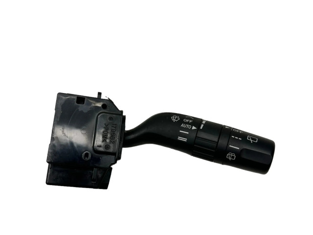 Ручка стеклоочистителей 17D682 Mazda 3 II