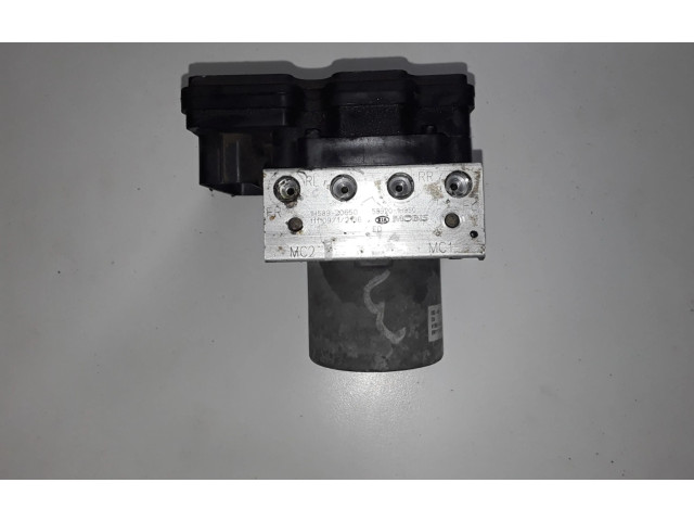 Блок АБС 589201H950 KIA Ceed 2006 - 2012 года