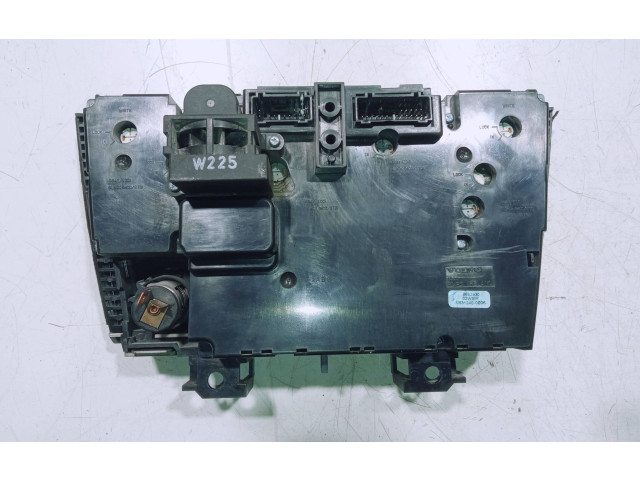 Блок управления климат-контролем 8682930, M6312400006   Volvo V70