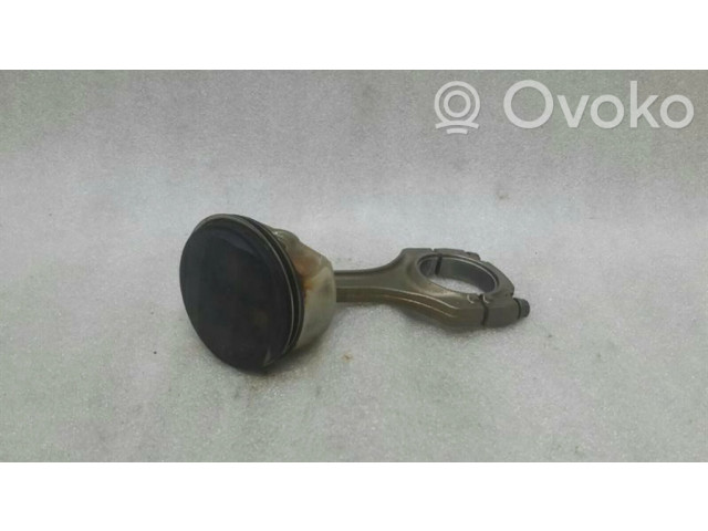 Píst 7840922   BMW M3     