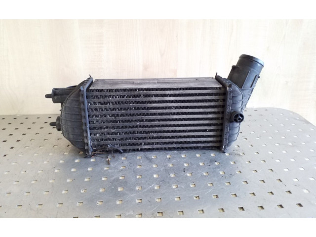 Интеркулер 9673015780 Peugeot 5008 2.0