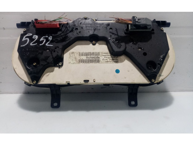 Панель приборов 8200261119, P8200059763 Renault Clio I