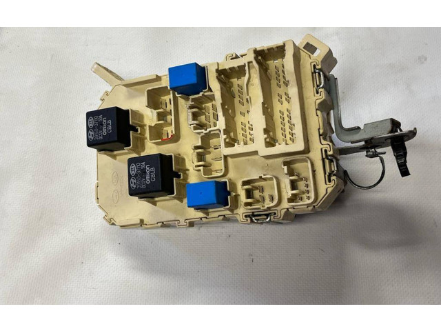   Pojistková skříňka 919503L100   Hyundai Grandeur 2000