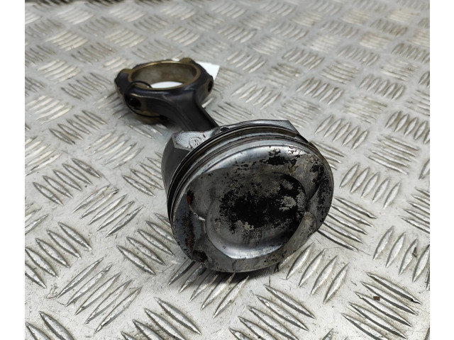 Píst AFR25227   Mercedes-Benz GLE (W166 - C292)  pro benzínový motor 3.0 M 276.821 