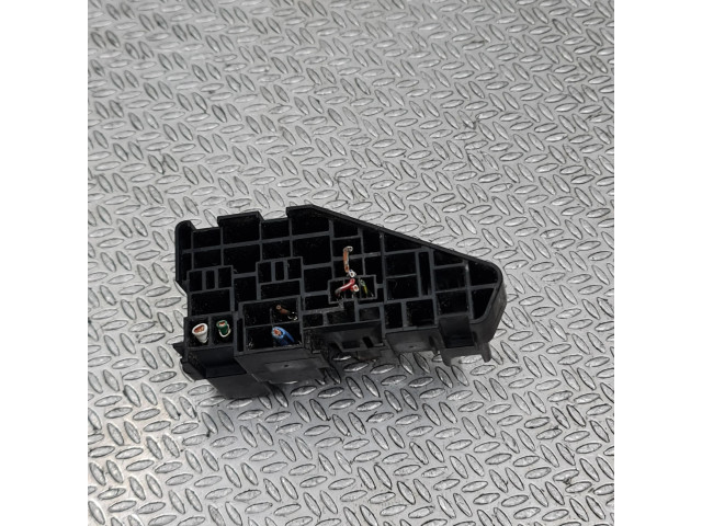 Блок предохранителей    Subaru Forester SJ    