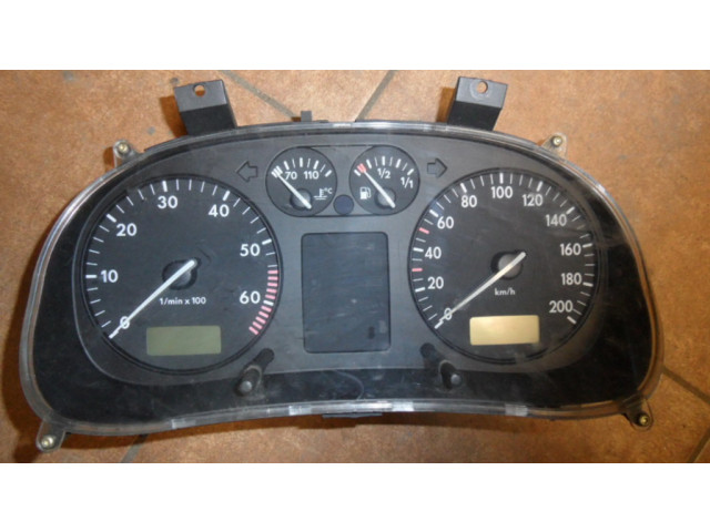 Přístrojová deska Volkswagen Polo III 6N 6N2 6NF 1995 5392326600