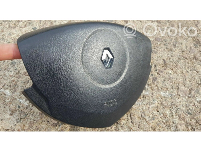 Подушка безопасности водителя 8200057780 Renault Clio II