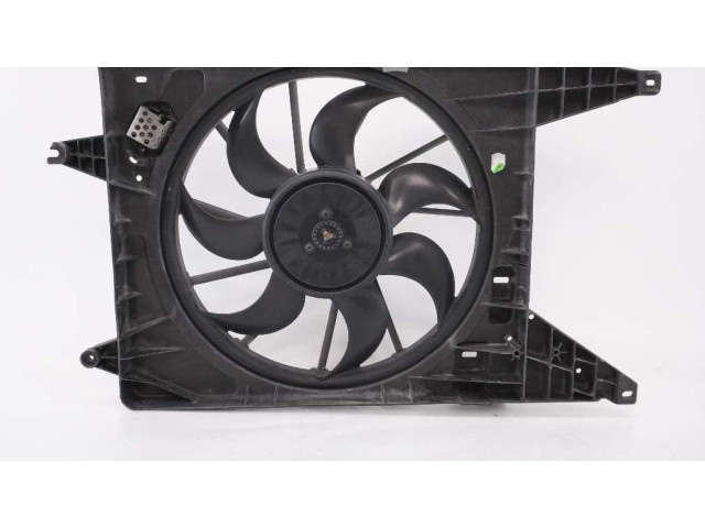 Вентилятор радиатора     8200765566, 0130307107    Dacia Sandero 