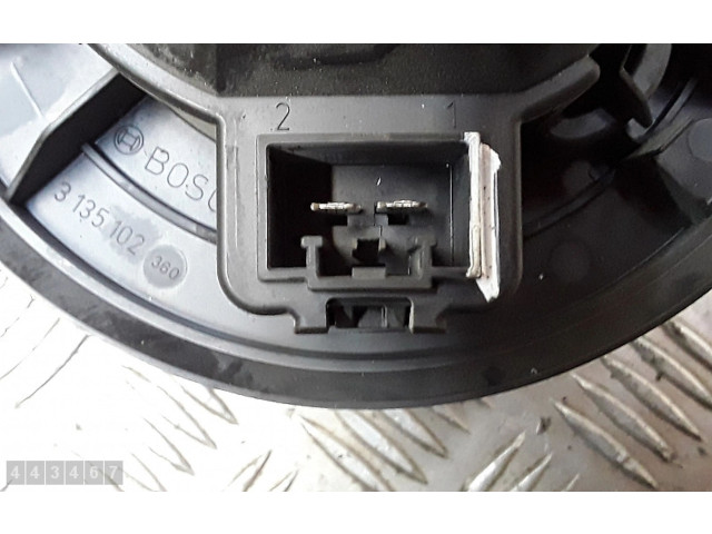 Вентилятор печки Skoda Citigo